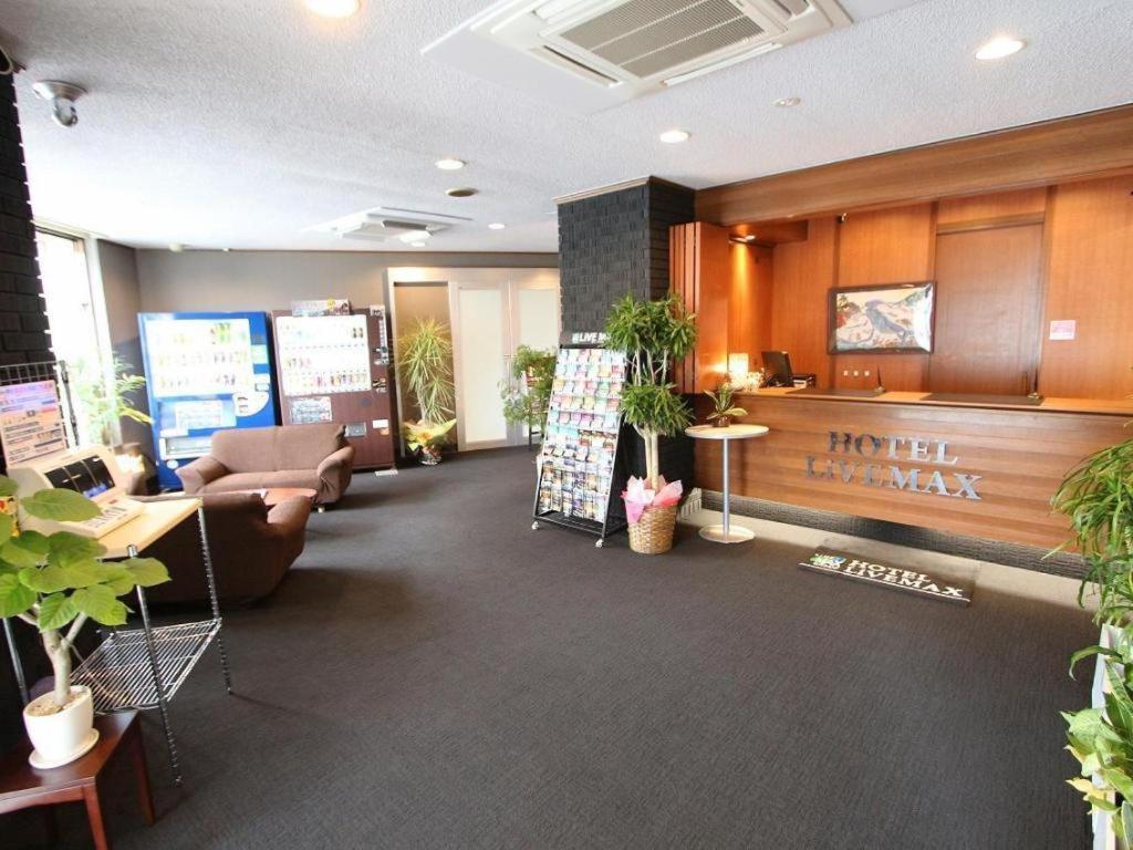 那霸泊港利夫马克斯经济型酒店 外观 照片