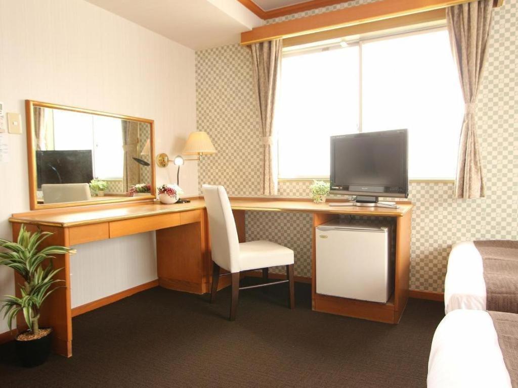 那霸泊港利夫马克斯经济型酒店 外观 照片