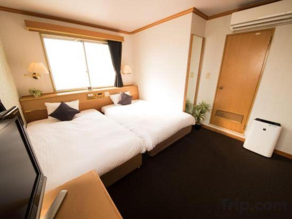 那霸泊港利夫马克斯经济型酒店 外观 照片